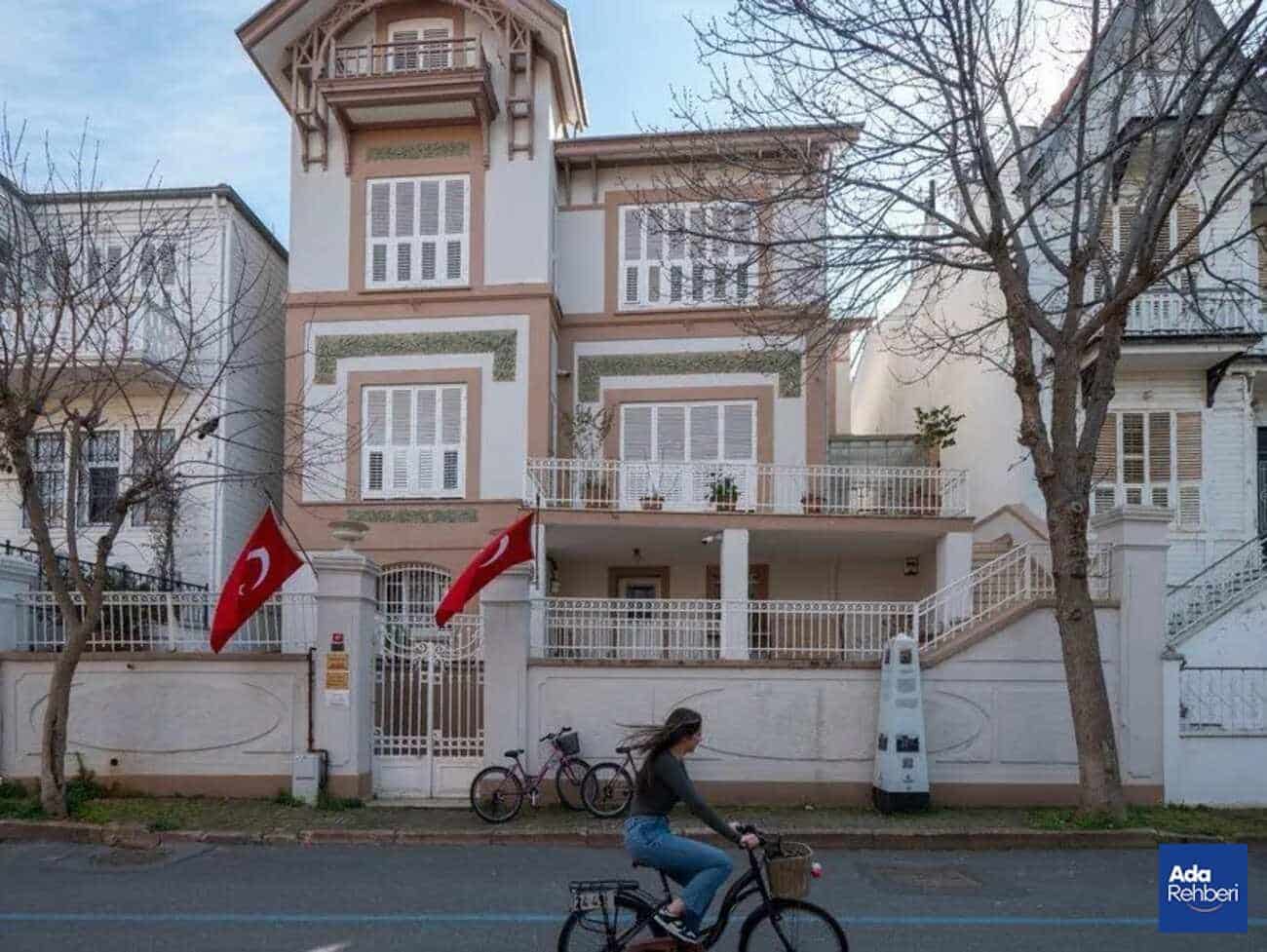 Heybeliada’da Gezilecek Yerler 2025 İsmet İnönü Evi Müzesi